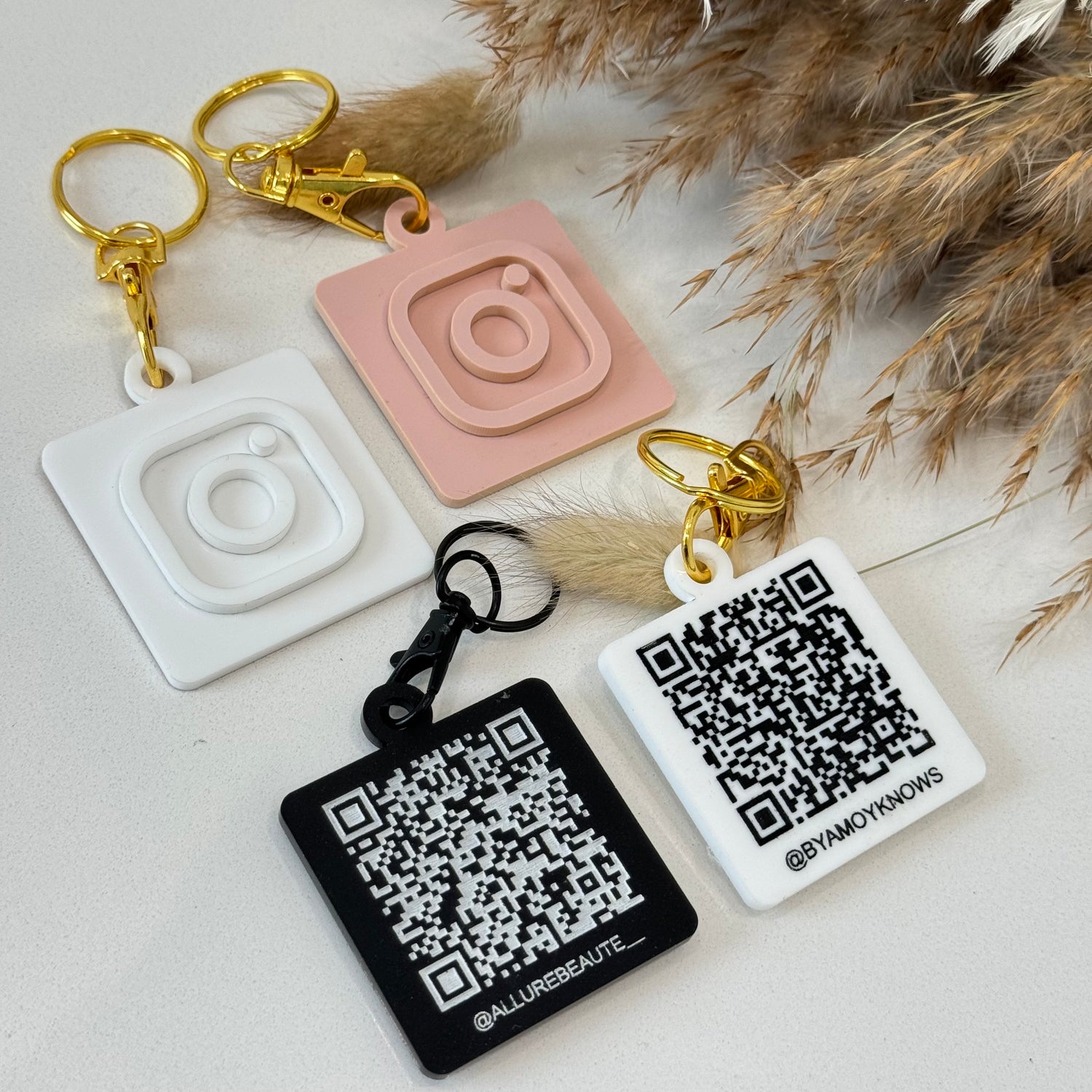 IG QR CODE KEYCHAIN