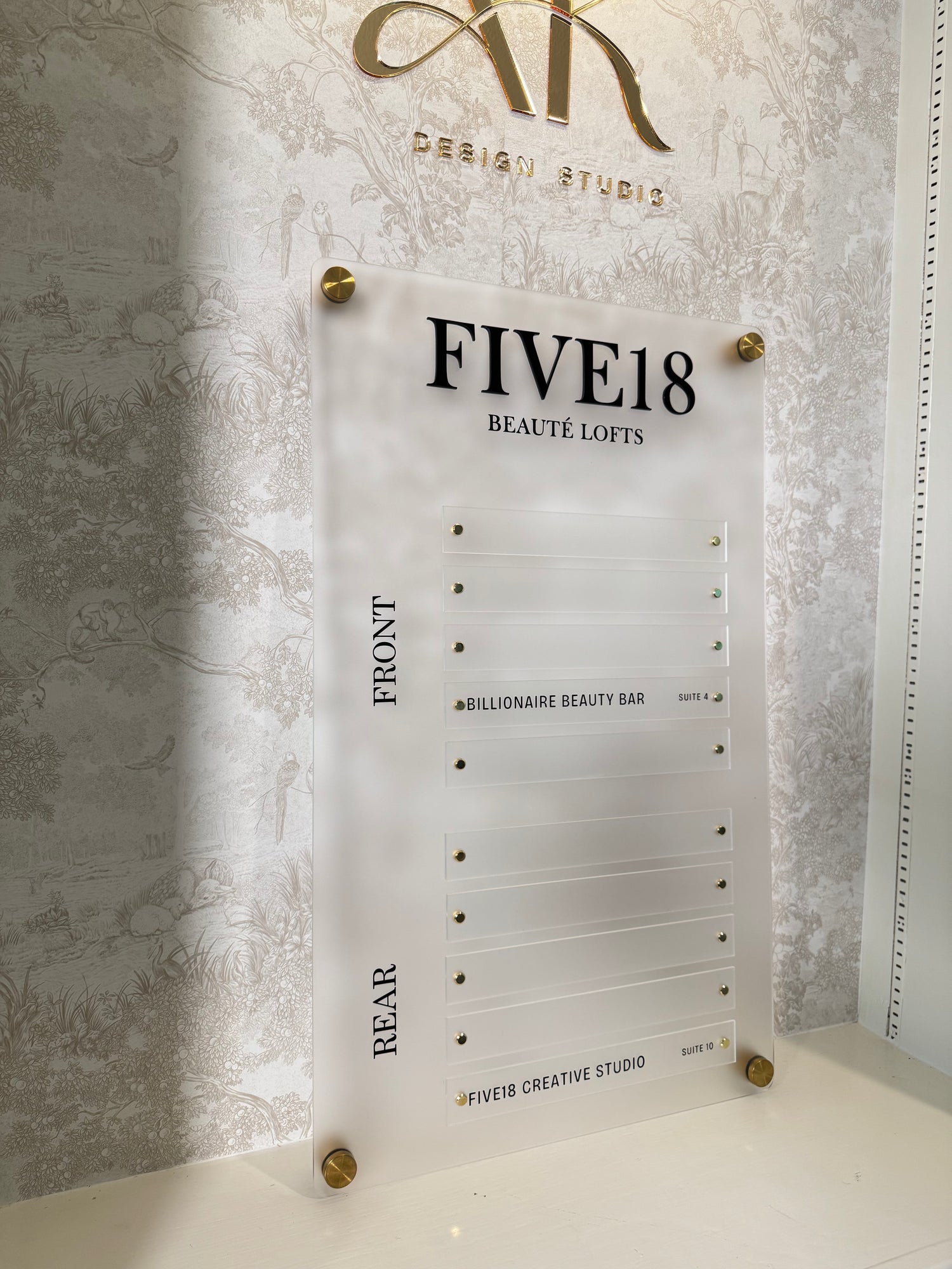 Salon Suite Directory