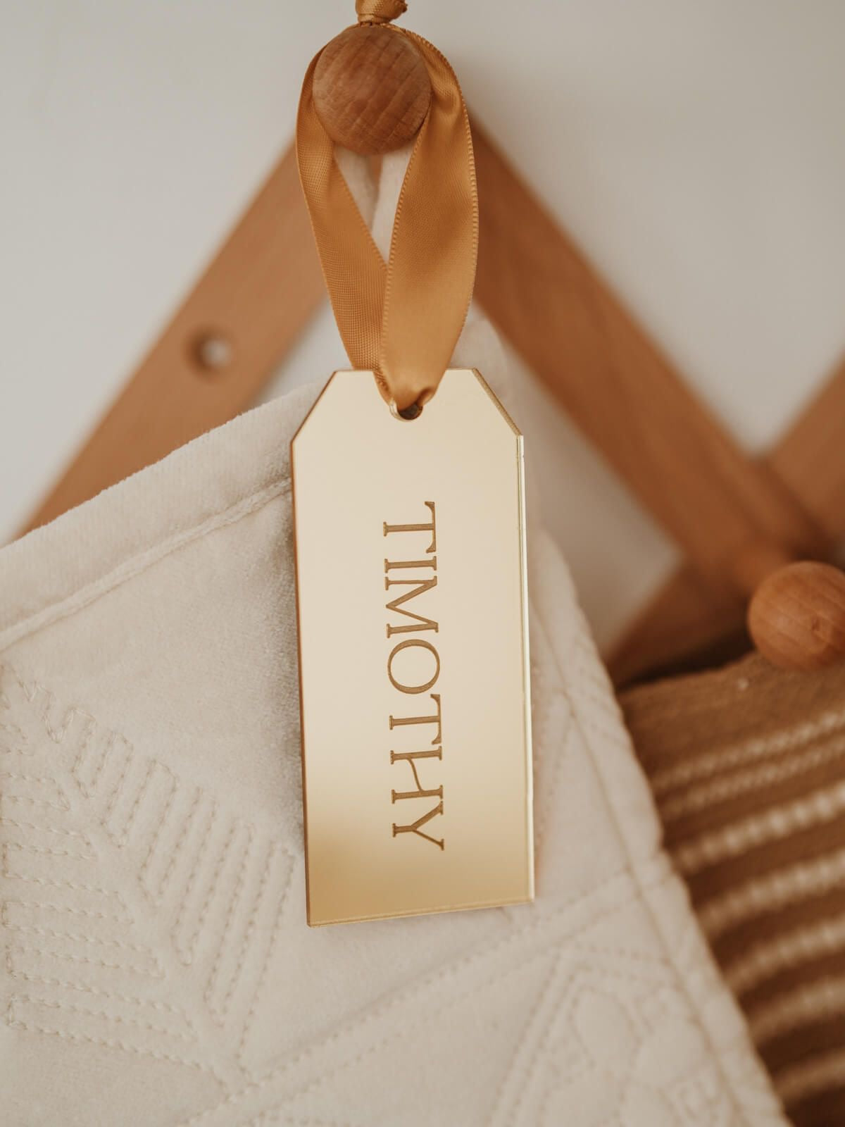 STOCKING TAG | THE HOLIDAY SHOP